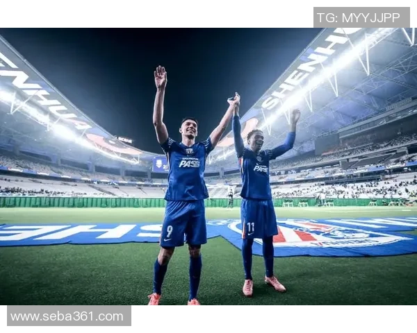 广东恒大与上海申花激战正酣谁将赢得这场中超巅峰对决